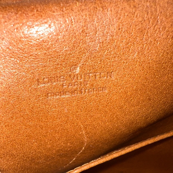 Authentic Louis Vuitton Vintage Monogram Leather Wristlet Pochette Sport Clutch. - Picture 9 of 16